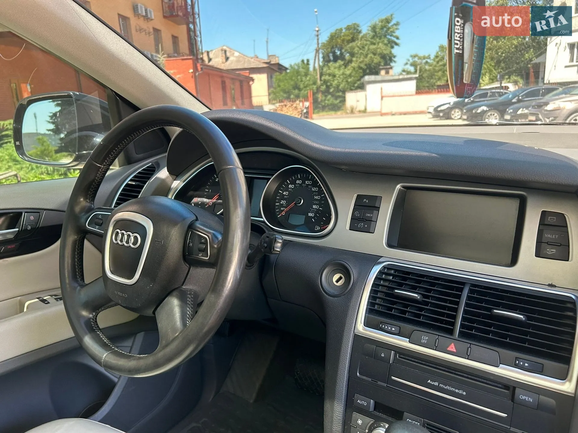 2010 Audi Q7 - мініатюра 41