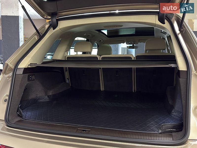 Позашляховик / Кросовер Audi Q7 2018 в Миколаєві