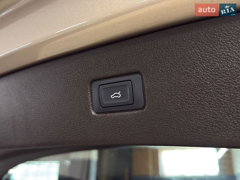 Позашляховик / Кросовер Audi Q7 2018 в Миколаєві