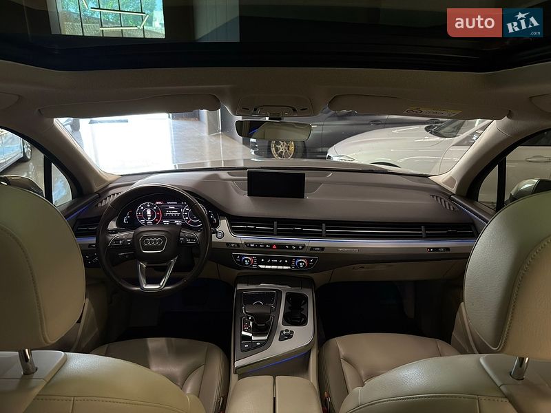 Позашляховик / Кросовер Audi Q7 2018 в Миколаєві