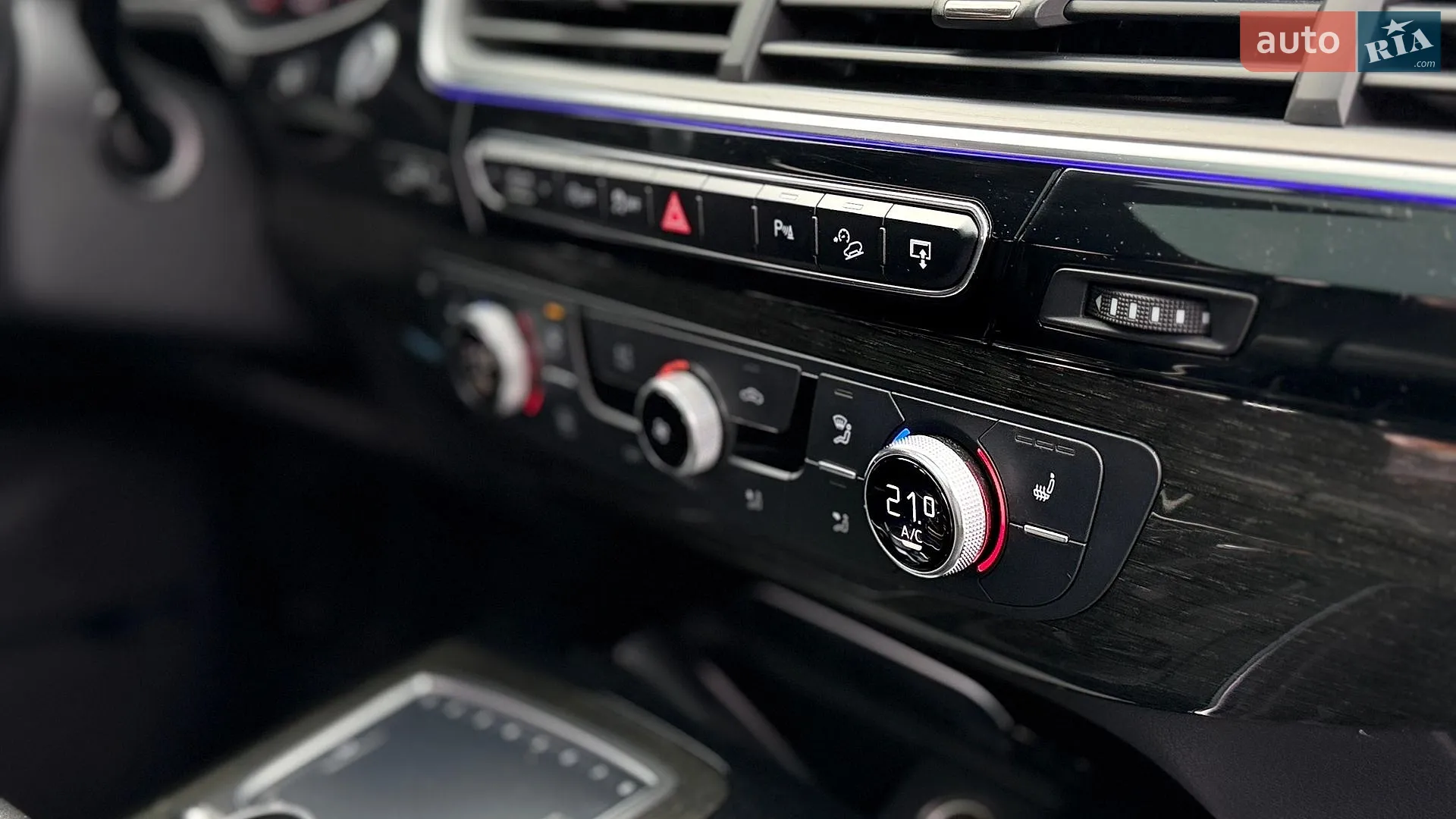 2016 Audi Q7 - мініатюра 9