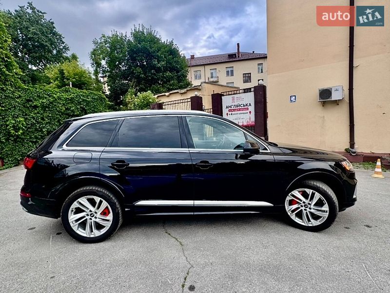 Внедорожник / Кроссовер Audi Q7 2021 в Черновцах