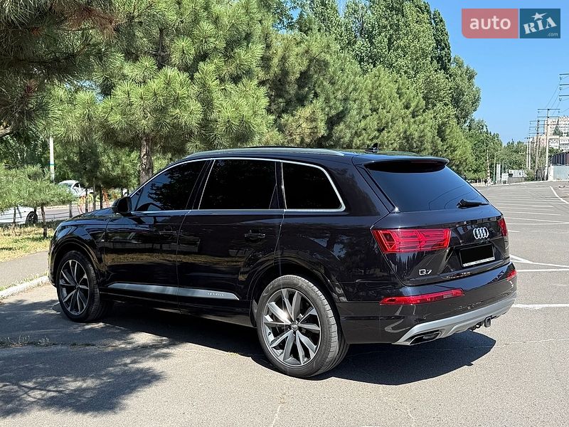 Внедорожник / Кроссовер Audi Q7 2019 в Одессе
