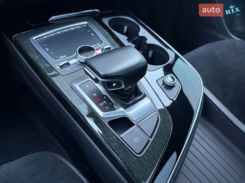 Внедорожник / Кроссовер Audi Q7 2019 в Одессе