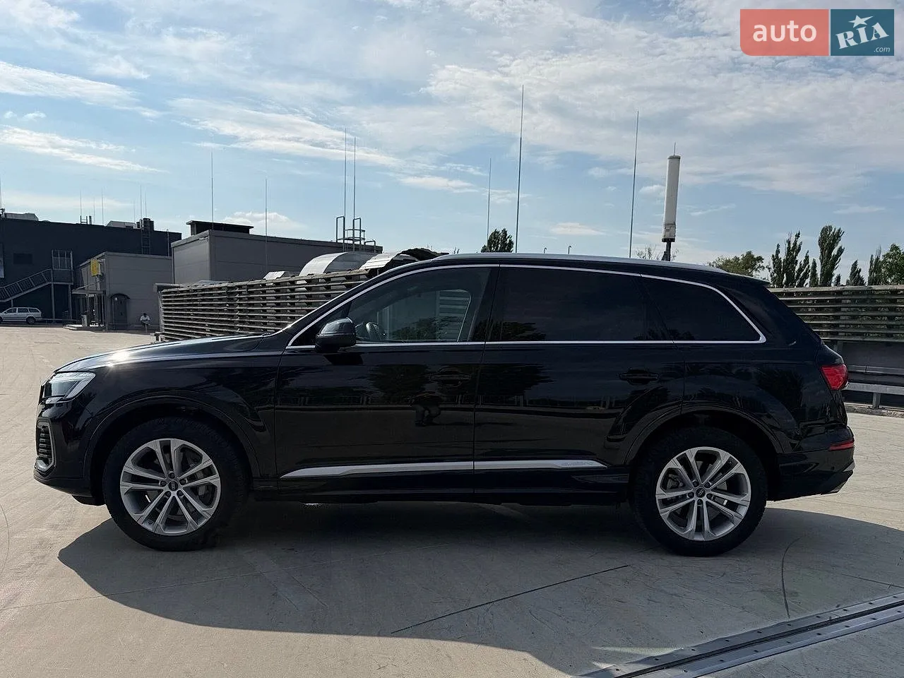 2025 Audi Q7 - мініатюра 11