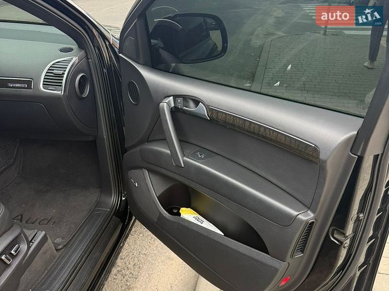 Внедорожник / Кроссовер Audi Q7 2014 в Одессе