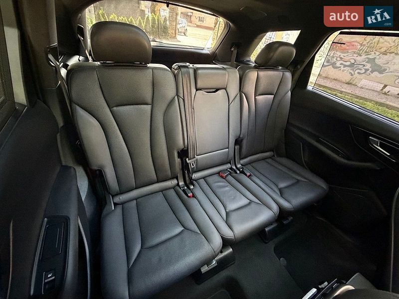 Позашляховик / Кросовер Audi Q7 2016 в Рівному