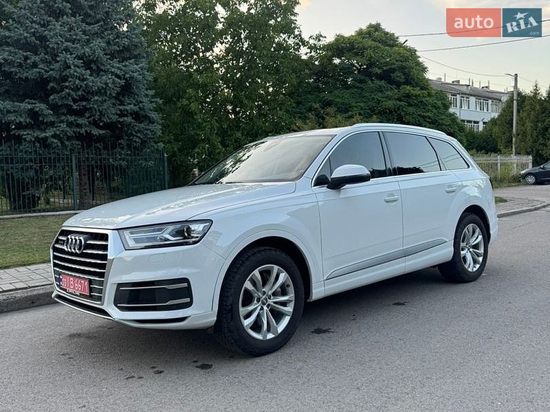 Внедорожник / Кроссовер Audi Q7 2017 в Луцке