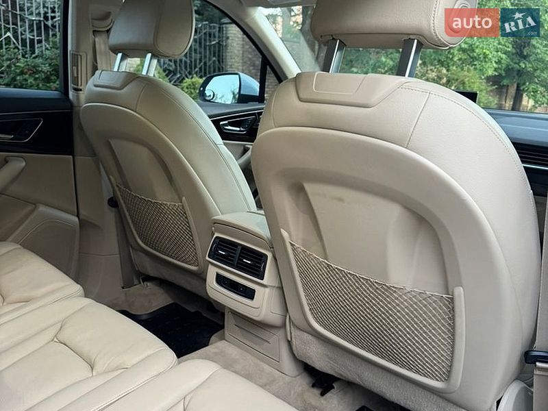Внедорожник / Кроссовер Audi Q7 2017 в Луцке