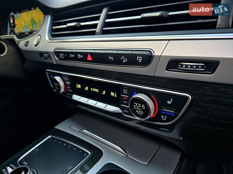 Позашляховик / Кросовер Audi Q7 2017 в Полтаві