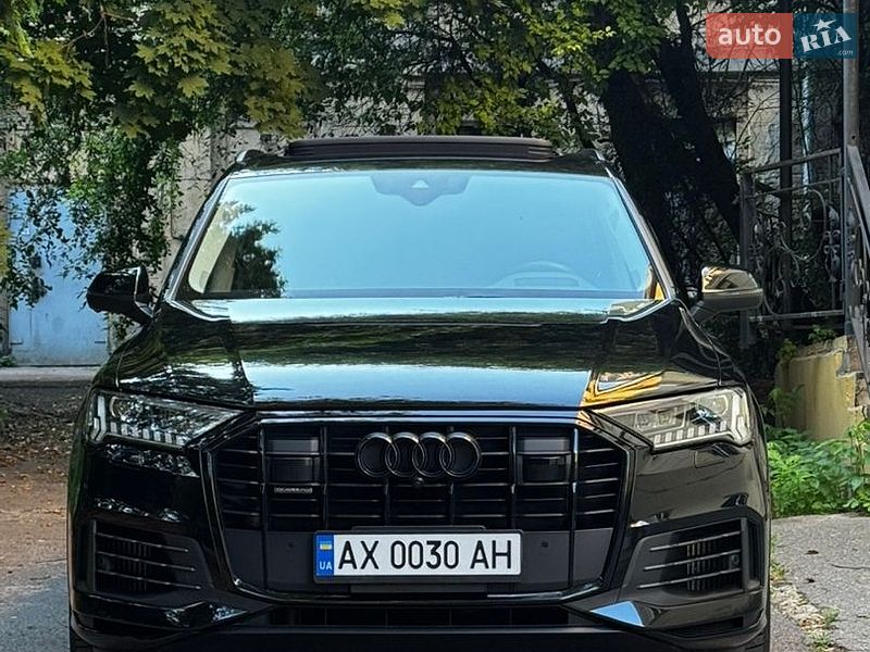 Позашляховик / Кросовер Audi Q7 2022 в Києві