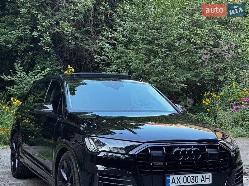 Позашляховик / Кросовер Audi Q7 2022 в Києві