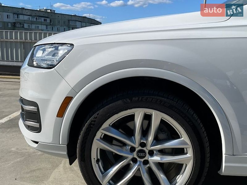 Позашляховик / Кросовер Audi Q7 2018 в Полтаві