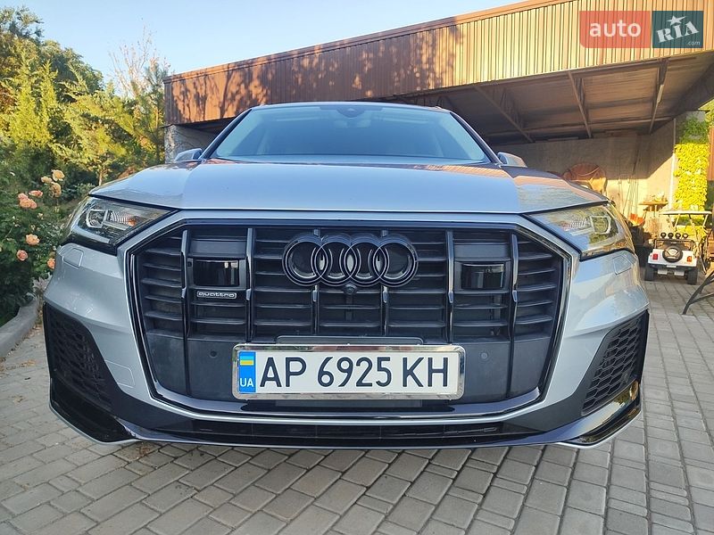 Audi Q7, фото з оголошення