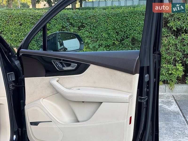 Внедорожник / Кроссовер Audi Q7 2018 в Стрые фото 44 Внедорожник / Кроссовер Audi Q7 2018 в Стрые