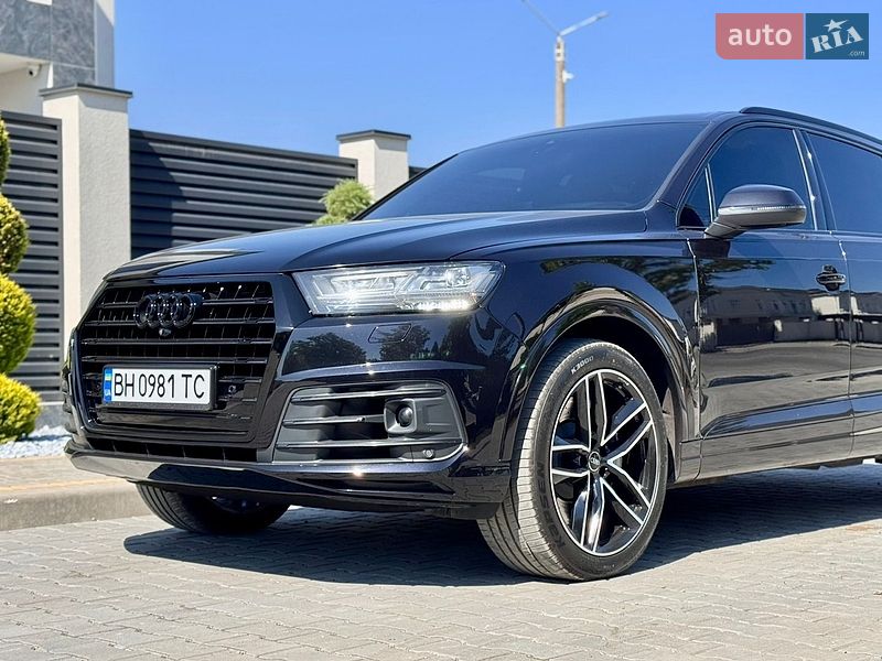 Внедорожник / Кроссовер Audi Q7 2017 в Одессе