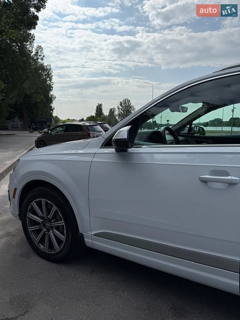 2019 Audi Q7 - мініатюра 2