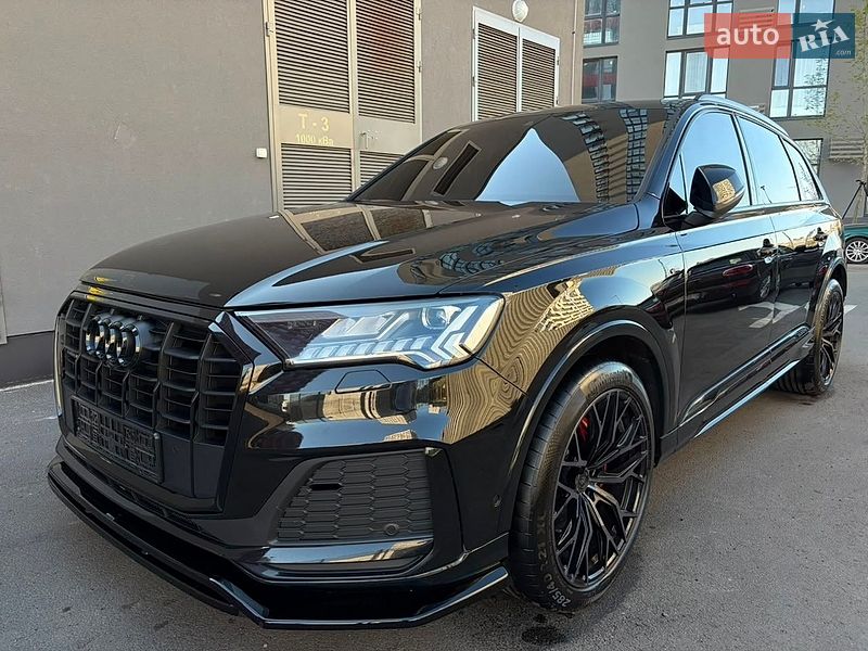 Внедорожник / Кроссовер Audi Q7 2021 в Киеве