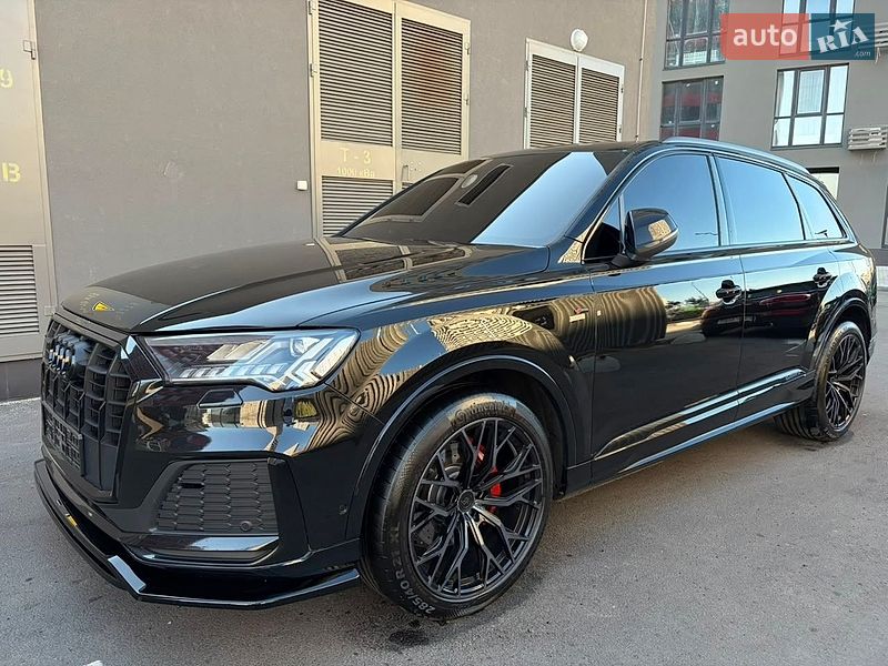 Внедорожник / Кроссовер Audi Q7 2021 в Киеве