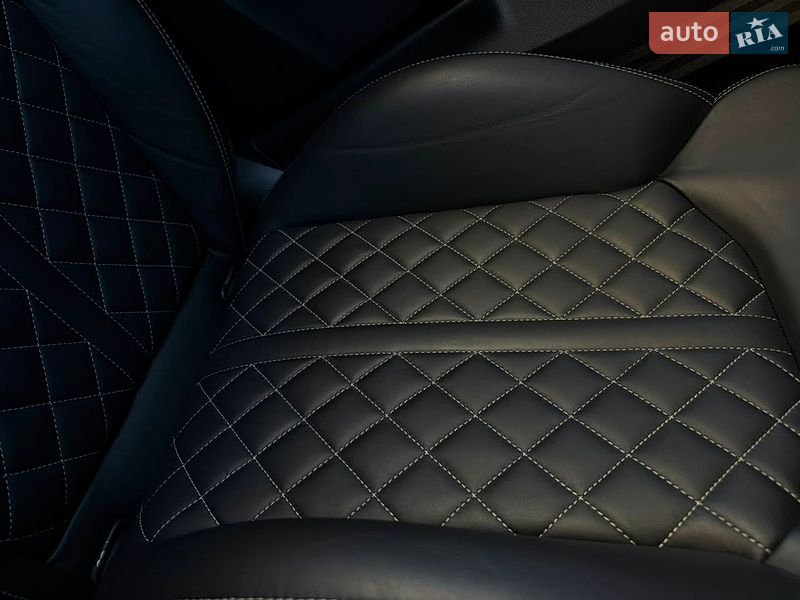 Внедорожник / Кроссовер Audi Q7 2021 в Киеве