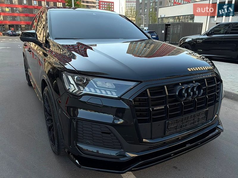 Внедорожник / Кроссовер Audi Q7 2021 в Киеве