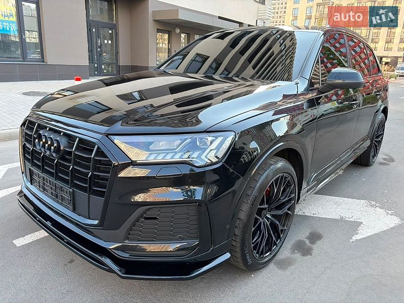 Внедорожник / Кроссовер Audi Q7 2021 в Киеве