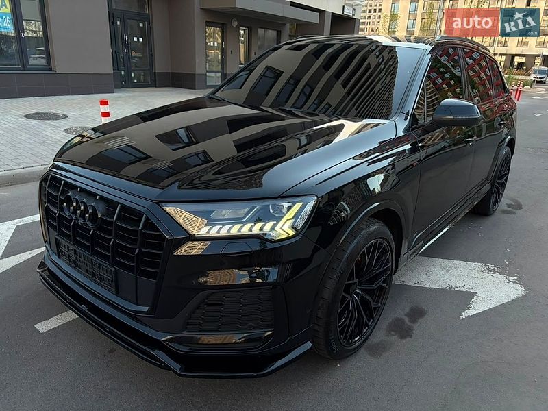 Внедорожник / Кроссовер Audi Q7 2021 в Киеве
