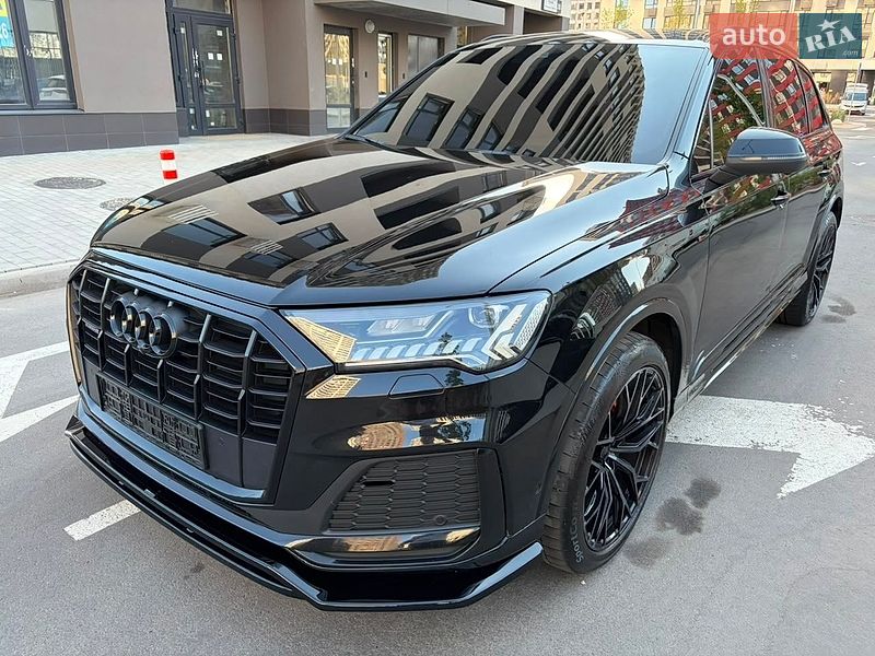 Внедорожник / Кроссовер Audi Q7 2021 в Киеве