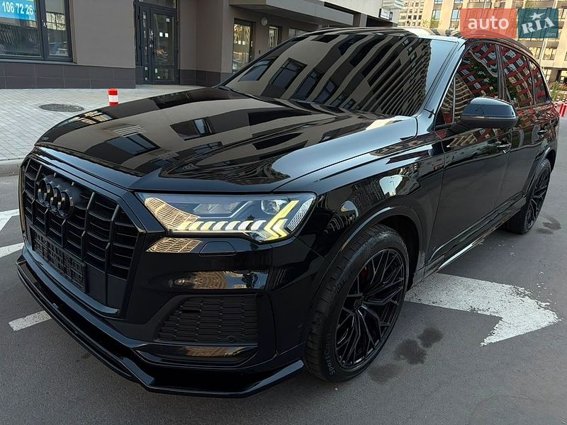 Внедорожник / Кроссовер Audi Q7 2021 в Киеве