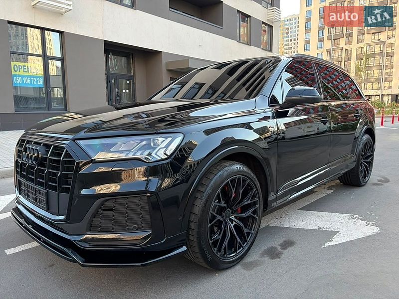 Внедорожник / Кроссовер Audi Q7 2021 в Киеве