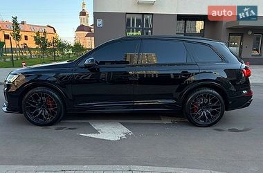 Внедорожник / Кроссовер Audi Q7 2021 в Киеве