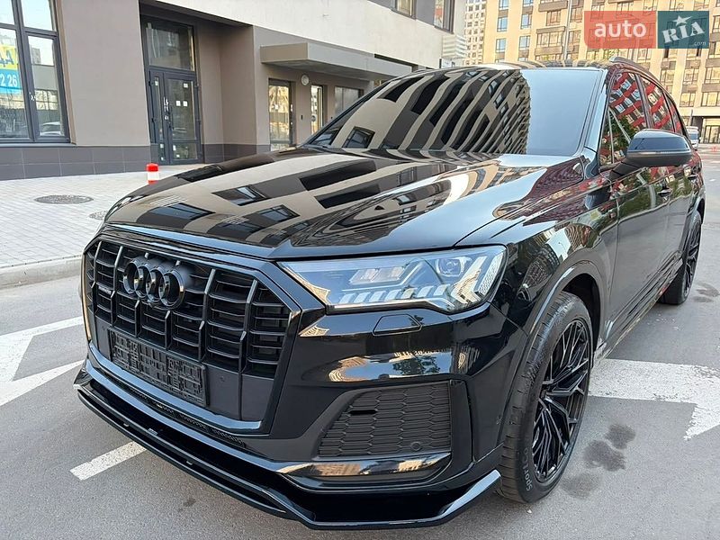 Внедорожник / Кроссовер Audi Q7 2021 в Киеве