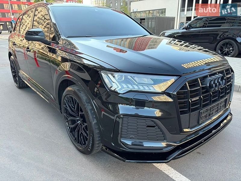 Внедорожник / Кроссовер Audi Q7 2021 в Киеве