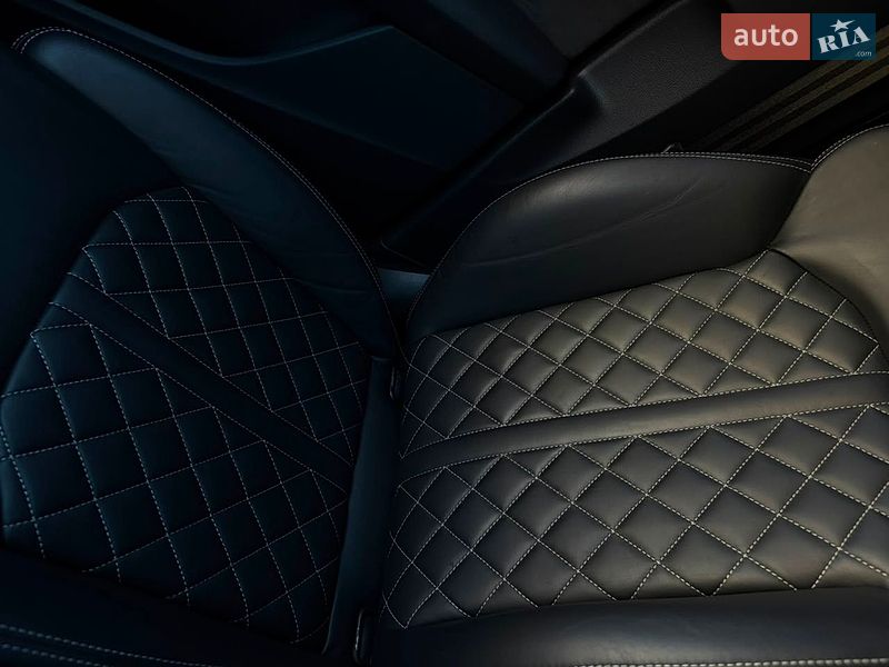 Внедорожник / Кроссовер Audi Q7 2021 в Киеве