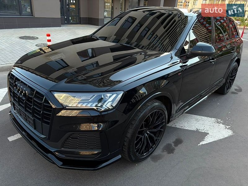Внедорожник / Кроссовер Audi Q7 2021 в Киеве