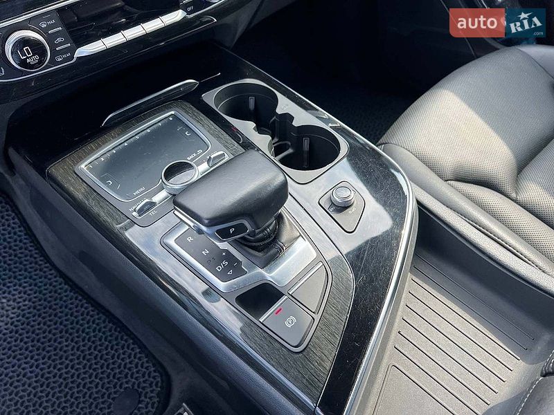 Позашляховик / Кросовер Audi Q7 2016 в Львові фото 34 Позашляховик / Кросовер Audi Q7 2016 в Львові
