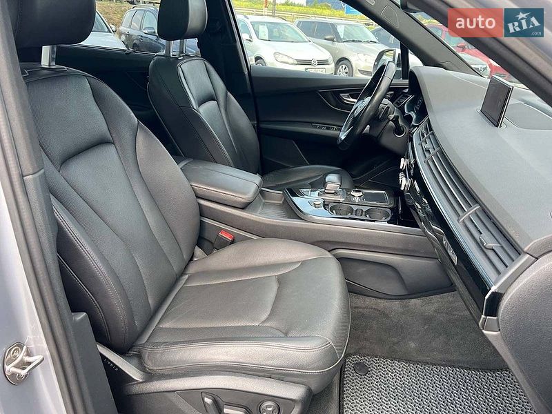 Позашляховик / Кросовер Audi Q7 2016 в Львові фото 50 Позашляховик / Кросовер Audi Q7 2016 в Львові