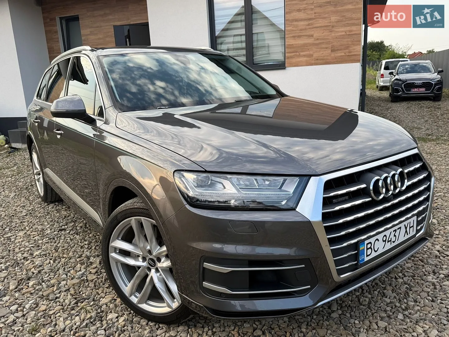 Audi Q7 2018 VIN WA1VAAF77JD032140 фото оголошення 6 з 117