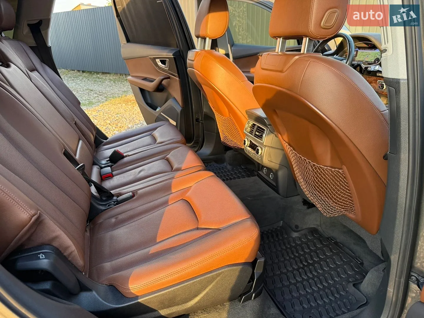 Audi Q7 2018 VIN WA1VAAF77JD032140 фото оголошення 70 з 117