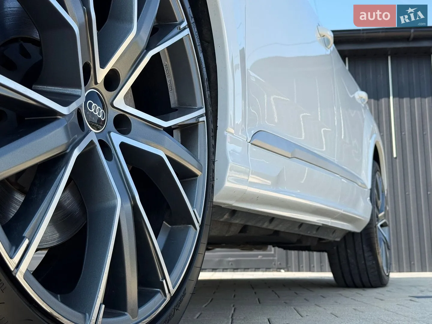 2020 Audi Q7 - мініатюра 18