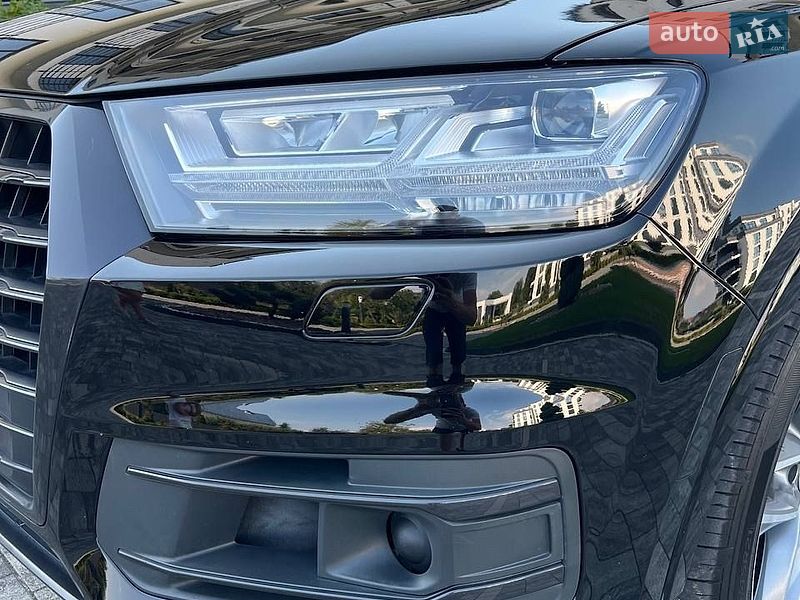 Внедорожник / Кроссовер Audi Q7 2018 в Мукачево