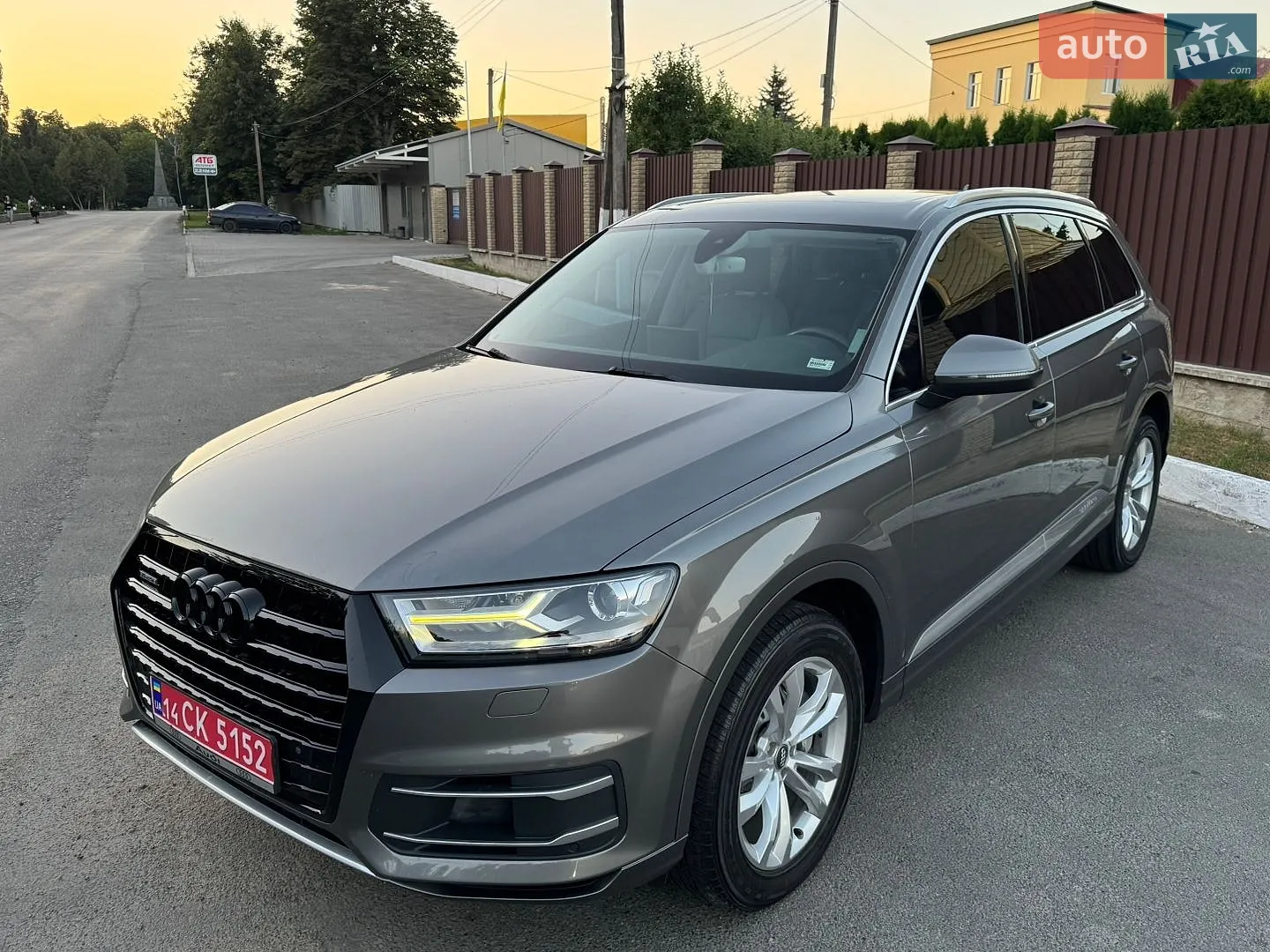 2017 Audi Q7 - мініатюра 2