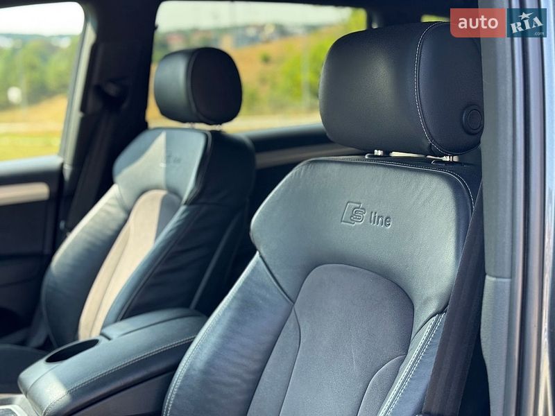 Позашляховик / Кросовер Audi Q7 2015 в Тернополі