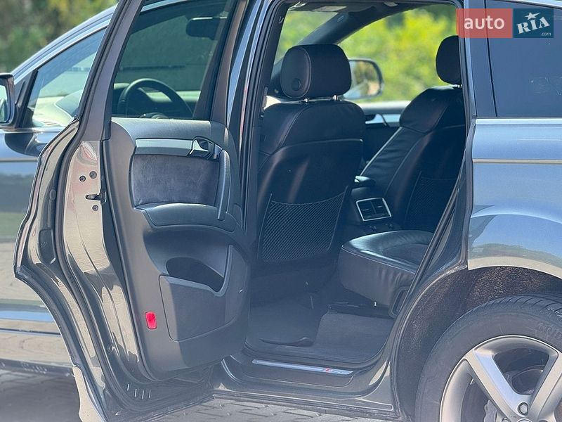 Позашляховик / Кросовер Audi Q7 2015 в Тернополі