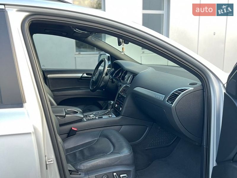 Позашляховик / Кросовер Audi Q7 2012 в Ковелі