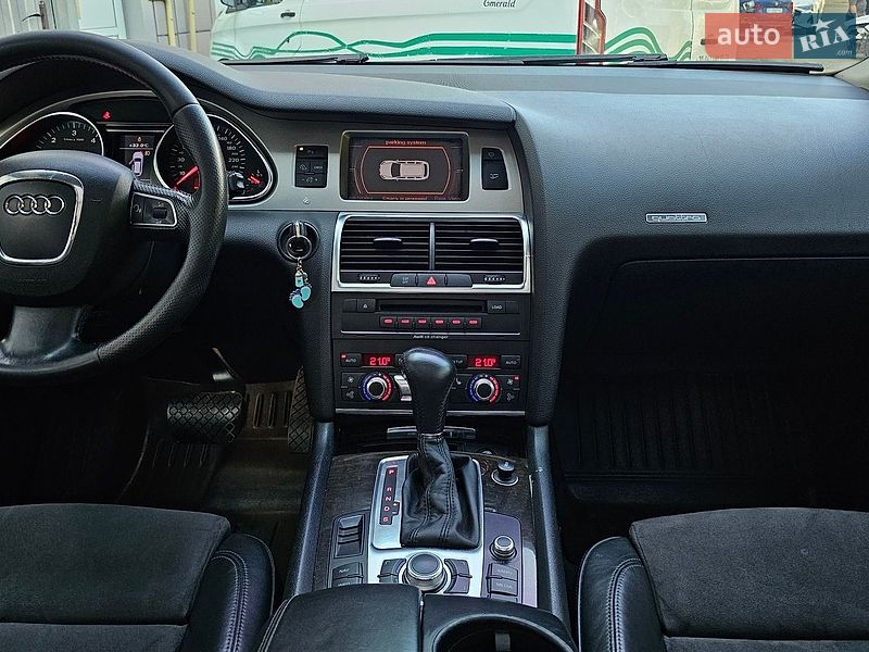 Внедорожник / Кроссовер Audi Q7 2008 в Одессе