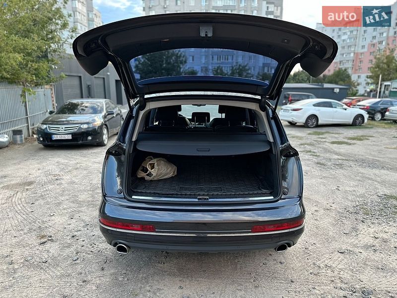 Позашляховик / Кросовер Audi Q7 2013 в Вінниці