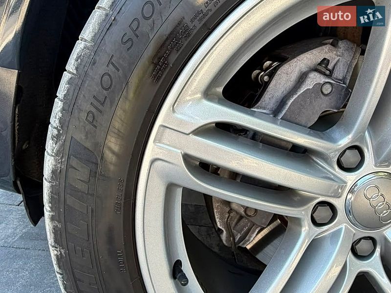 Внедорожник / Кроссовер Audi Q7 2014 в Золочеве