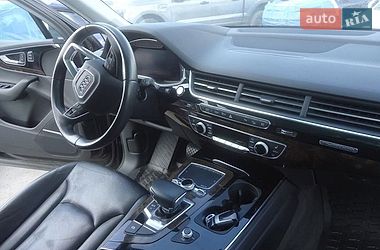 Позашляховик / Кросовер Audi Q7 2017 в Мукачевому