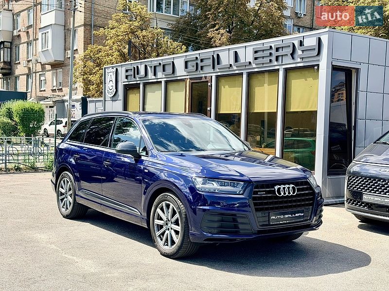 Позашляховик / Кросовер Audi Q7 2018 в Києві фото 17 Позашляховик / Кросовер Audi Q7 2018 в Києві